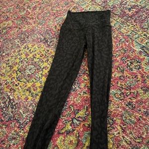 Good condition lululemon aligns